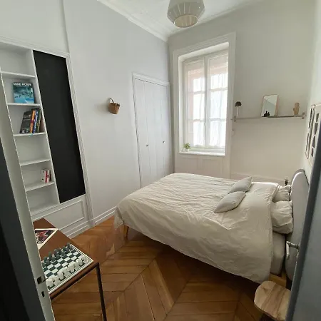 Daire Beautiful 3br In Center Lyon