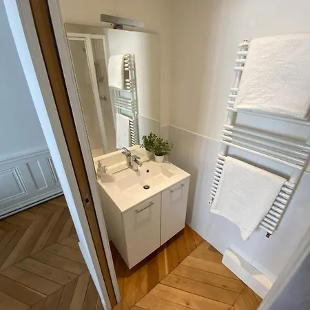 Beautiful 3br In Center Daire *