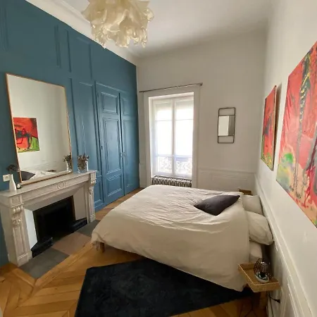 Beautiful 3br In Center * Lyon