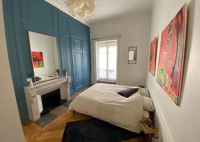 Beautiful 3br In Center * Lyon